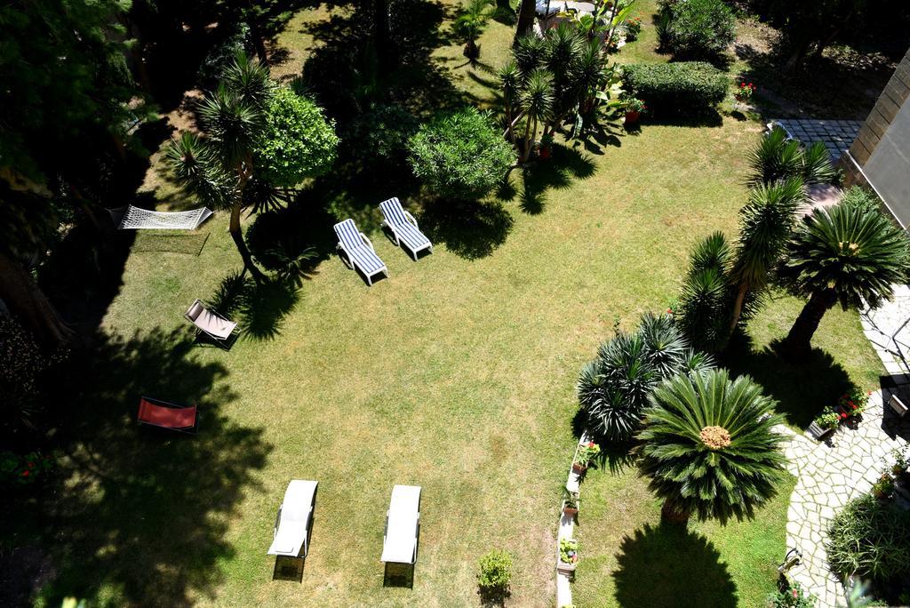 Bed & Breakfast Aedes Il Giardino Dei Sogni Lecce
